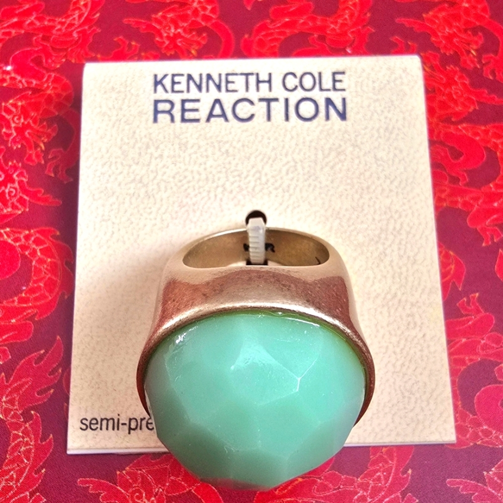 NEW! Kenneth Cole Bold Faceted Green Blue Solitaire Gold Tone Ring Size 7